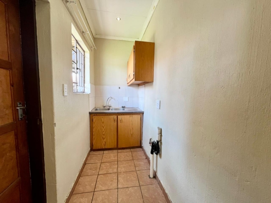 To Let 4 Bedroom Property for Rent in Waterval East North West